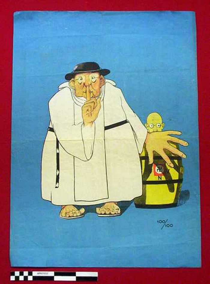Karikatuur van een priester die met de ene hand het zwijgen aangeeft en met de andere hand een ton verbergt waarin een man schuilt. Op de gele ton sta