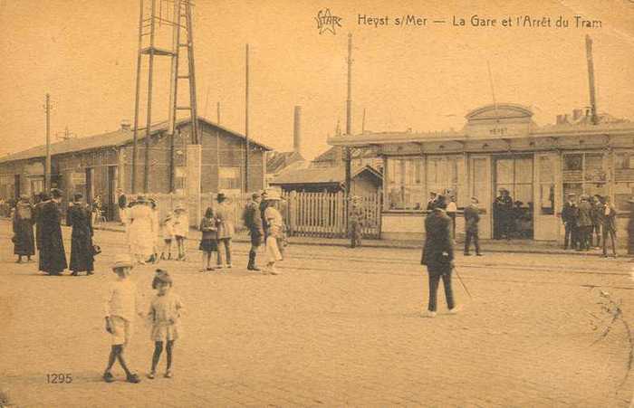 Heyst s/Mer - La Gare et l'Arrêt du Tram