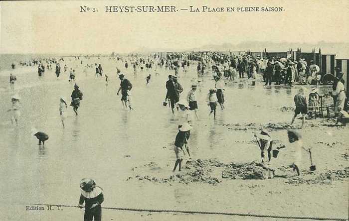 Heyst-sur-Mer - La Plage en pleine Saison