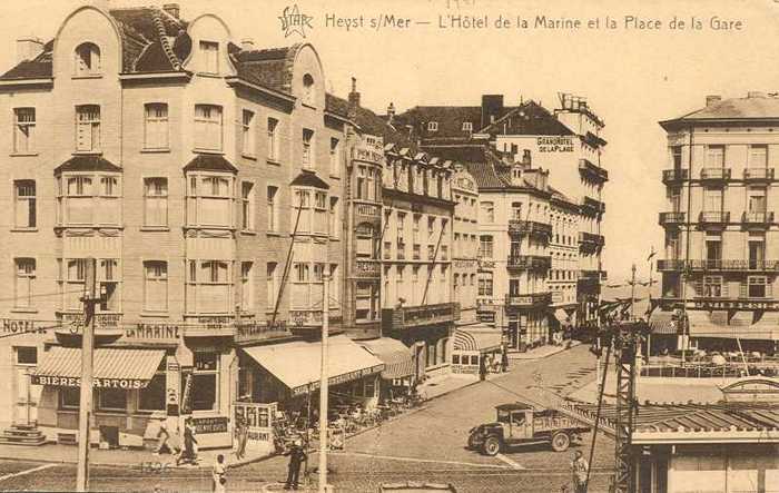 Heist s/mer - L'Hôtel de la Marine et la Place de la Gare