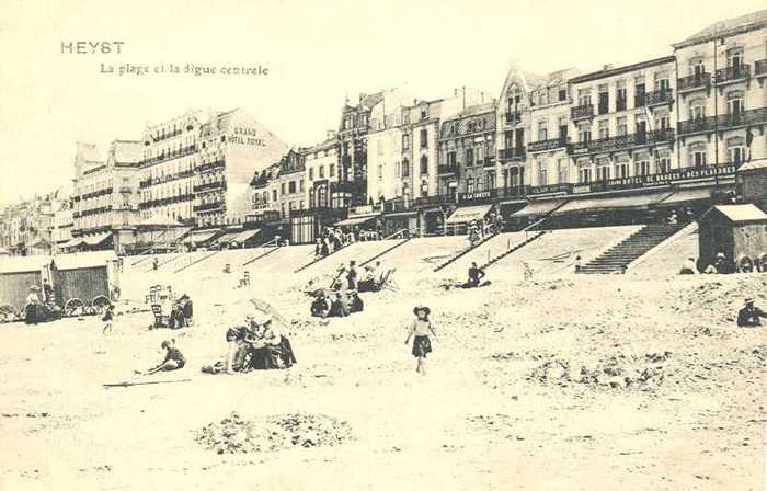 Heyst - La plage et la digue centrale