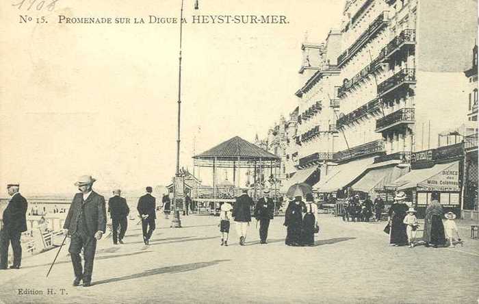 Promenade sur la Digue à  Heyst-sur-Mer