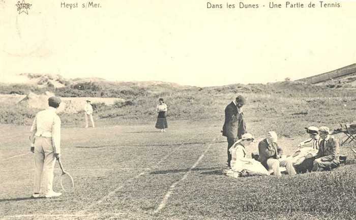 Heyst s/Mer - Dans les Dunes - Une partie de tennis