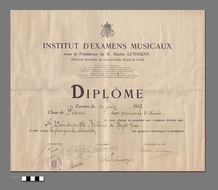Diploma - Piano van Mlle Vandeputte Hélène - 1937