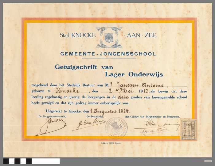 Getuigschrift van Lager Onderwijs uitgereikt aan Antoine Janssen door Gemeente-Jongensschool Stad Knocke-aan-zee op 1 augustus 1924