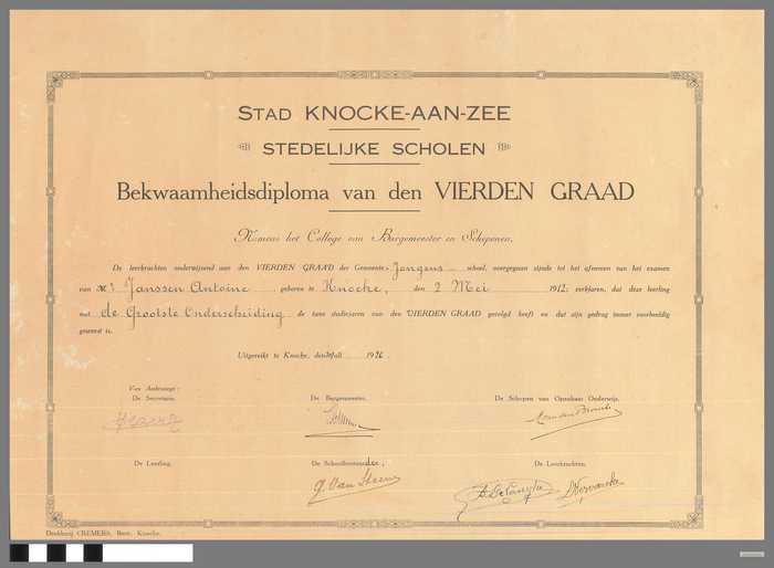 Bekwaamheidsdiploma van den Vierden Graad - Stedelijke Scholen Stad Knocke-aan-zee - uitgereikt aan Janssen Antoine op 20 juli 1926