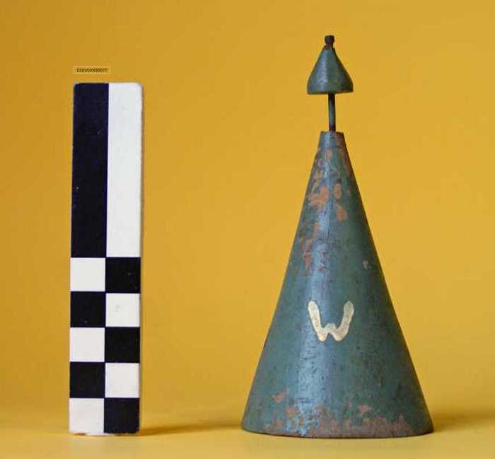 Miniatuur van boei, lateraal stelsel, werd gebruikt onder Nederlandse-, Engelse en Duitse kust.