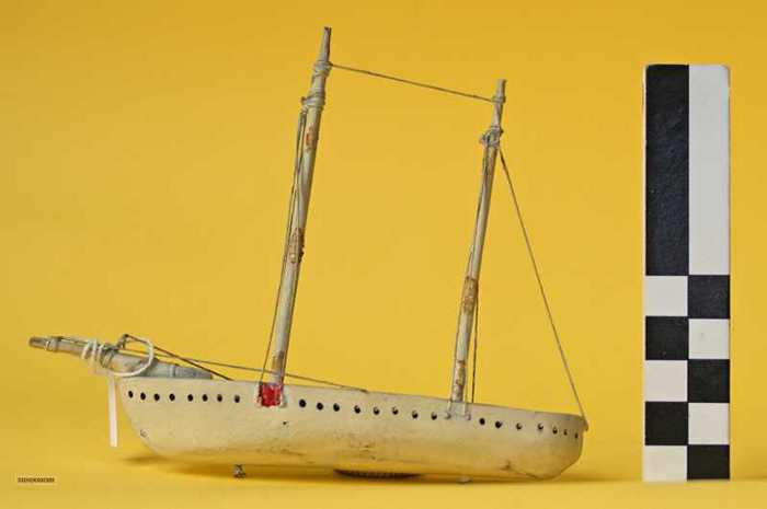 Maquette bootje. Internationaal Reglement Ter Voorkoming van Aanvaring op Zee.