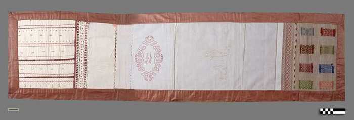Voorbeeld naaiwerk -  Patchwork op rode doek