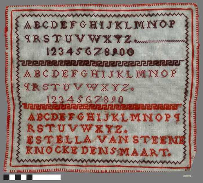 Voorbeelden naaiwerk - Alfabet en naam: Estella Van Steene