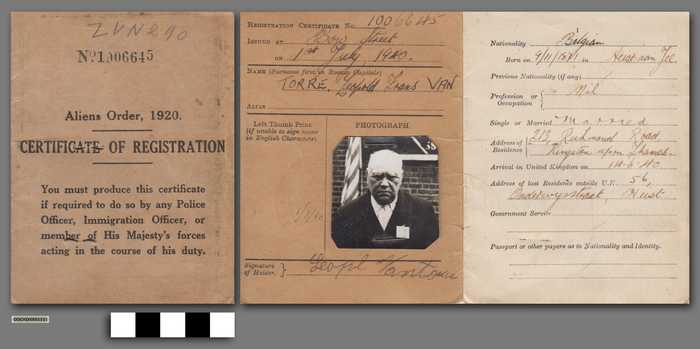Certificate of registration (Aliens Order 1920) - Leopold Frans Vantorre