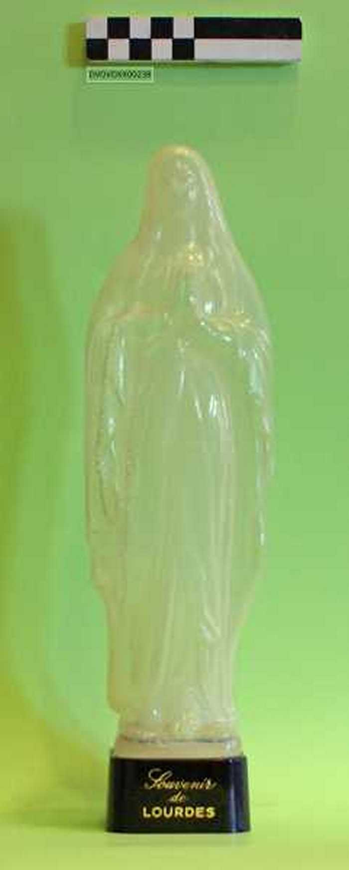 Plastiek wijwaterfles `Souvenir de Lourdes.