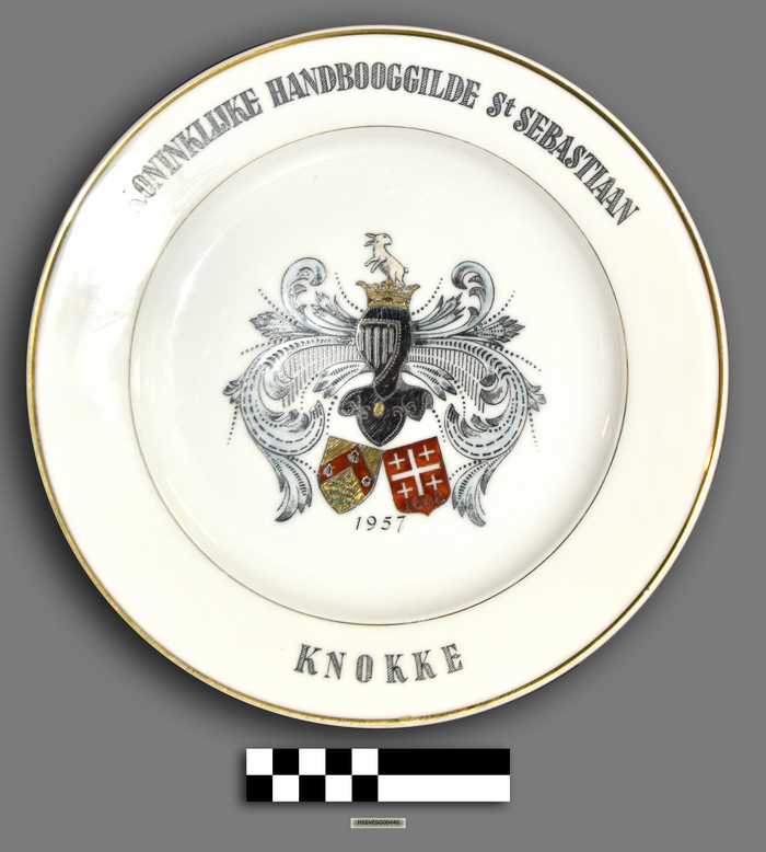 Sierbord: Koninklijke handbooggilde St. Sebastiaan - Knokke - 1957