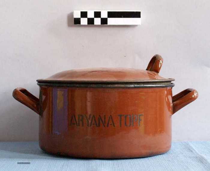 Metalen kookpot met deksel (Aryana Topf)